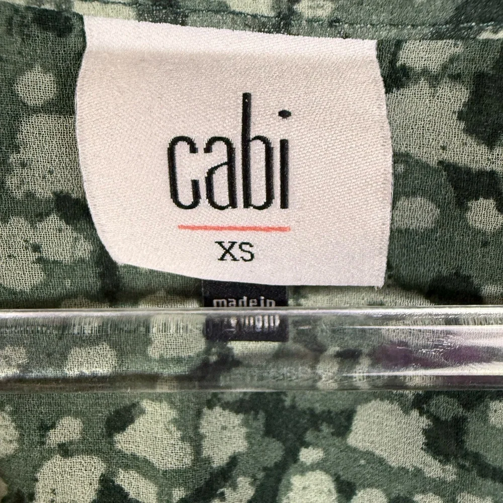 Cabi Green Patterned Women's Top XS - Picture 8 of 9